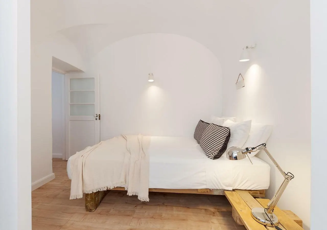 Apartment Studio Hideaway I - Peaceful Urban Escape Lisbon