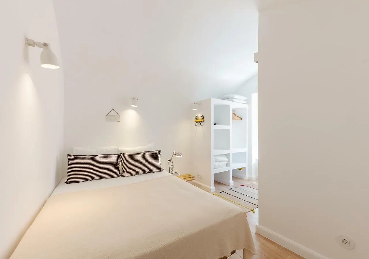 Apartment Studio Hideaway I - Peaceful Urban Escape Lisbon